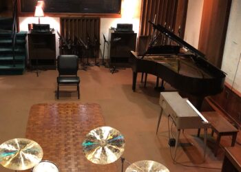 Session Keyboard Players in Muscle Shoals