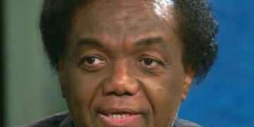Host Roger talks with Music Historian Kevin Tomlin about Lamont Dozier