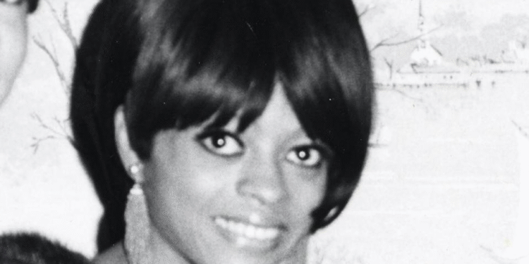 Host Roger talks with Music Historian Kevin Tomlin about Diana Ross and Marvin Gaye