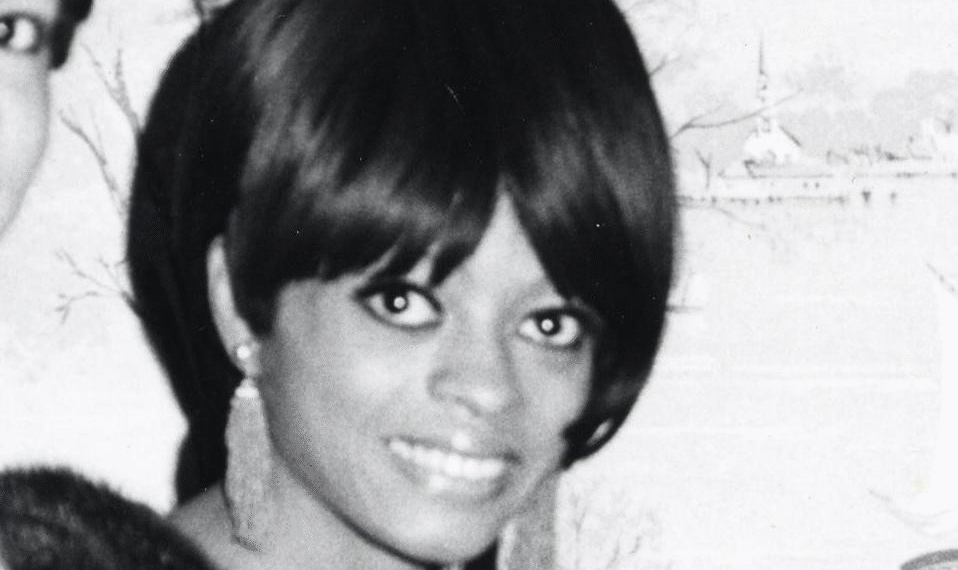 Host Roger talks with Music Historian Kevin Tomlin about Diana Ross and Marvin Gaye